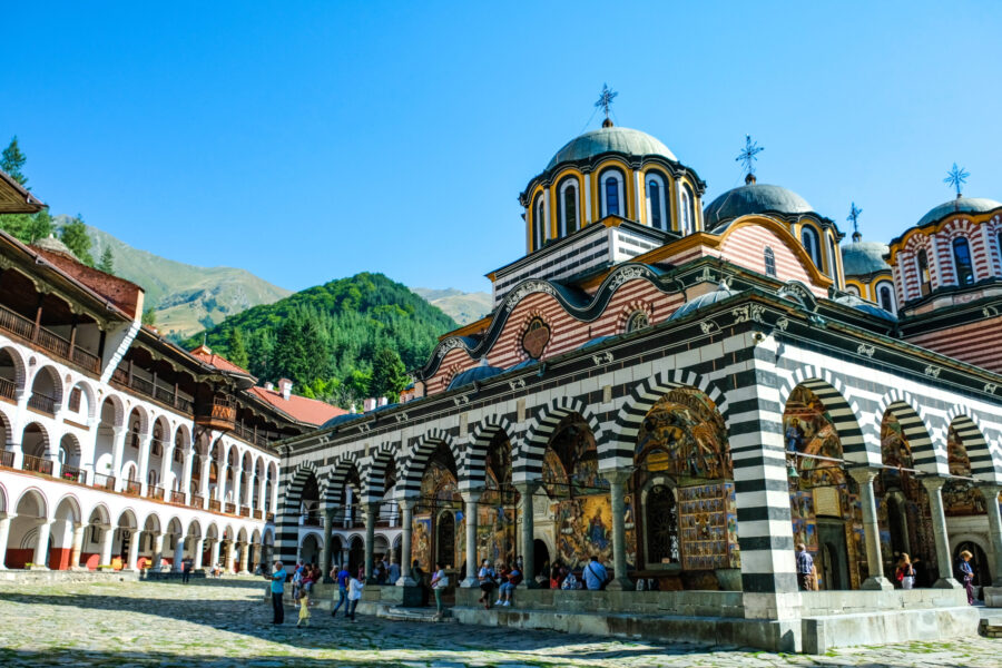 A tale of two churches in Bulgaria